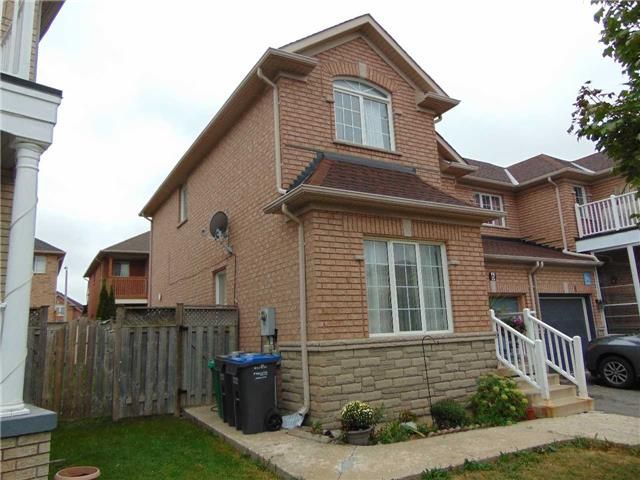 6 Beachsurf Rd, Brampton, L6R2M1 | Image 2