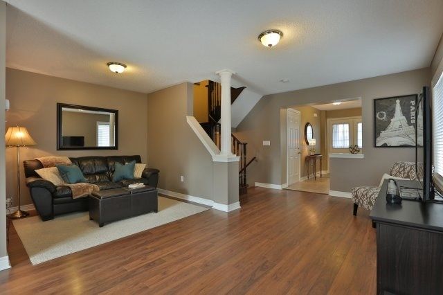4861 Verdi St, Burlington, L7M0H4 | Image 3