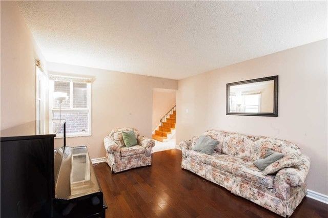 4109 Stonemason Cres, Mississauga, L5L2Z6 | Image 2