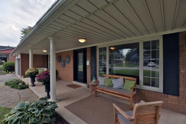 1466 Seagram Ave, Oakville, L6L1X1 | Image 2