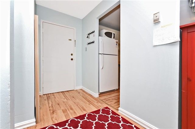 112 - 1050 Falgarwood Dr, Oakville, L6H2P3 | Image 3