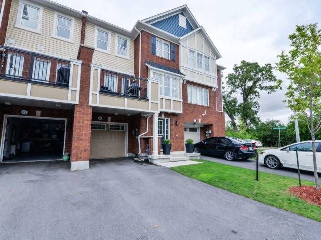 24 Midhope Way, Brampton, L6Y 5W6 | Image 2