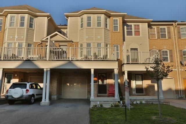 915 Deverell Pl, Milton, L9T0M3 | Image 2