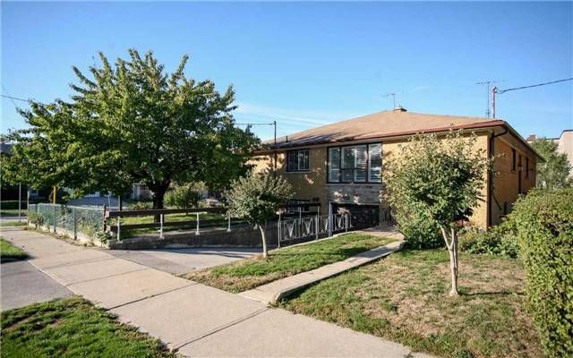 68 Paulvale Cres E, Toronto, M3J1K5 | Image 2