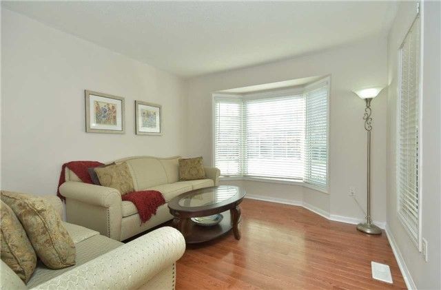 721 Scott Blvd, Milton, L9T0X9 | Image 3