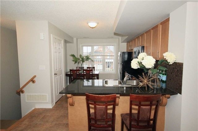 18 - 1380 Costigan Rd, Milton, L9T8L2 | Image 2