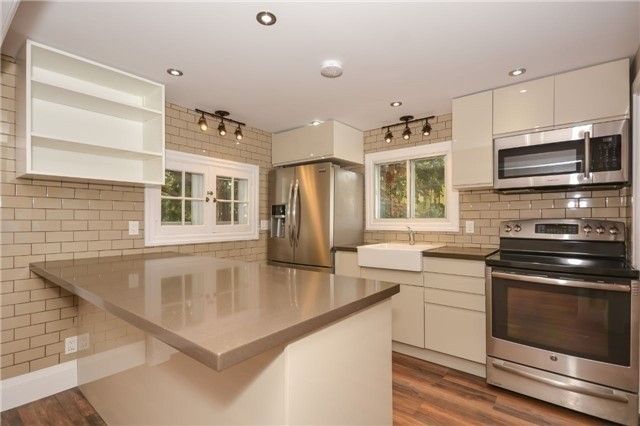 174 Victoria St, Brampton, L6Y0A6 | Image 2