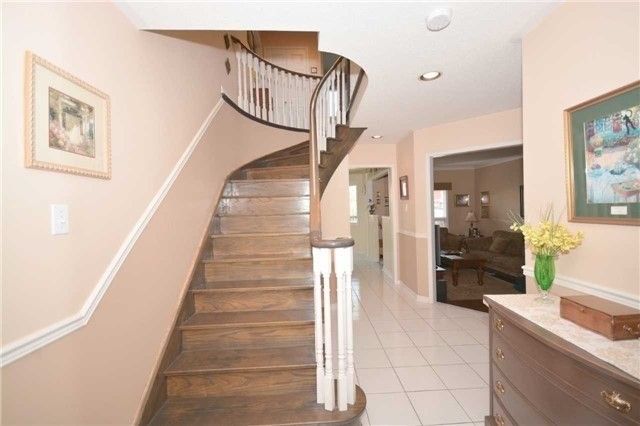 36 Berrydown Dr, Caledon, L7E1P9 | Image 3