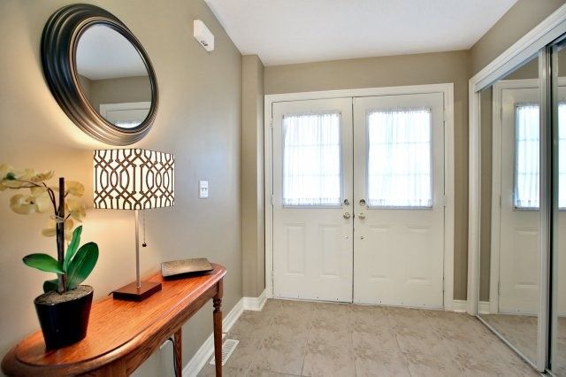 4861 Verdi St, Burlington, L7M0H4 | Image 3