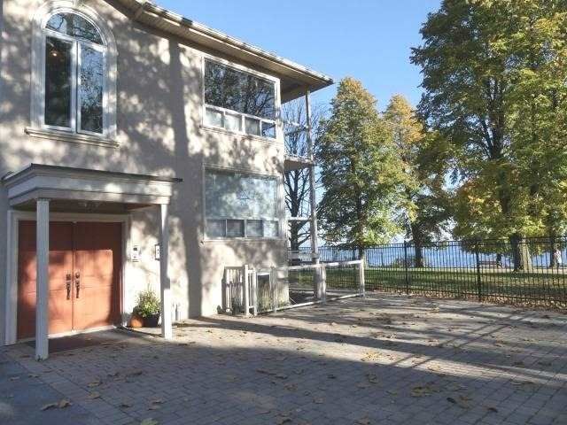 3 - 75 Maple Ave S, Mississauga, L5H2R7 | Image 2