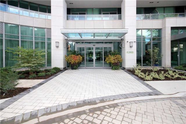 702 - 11 Bronte Rd, Oakville, L6L0E1 | Image 2