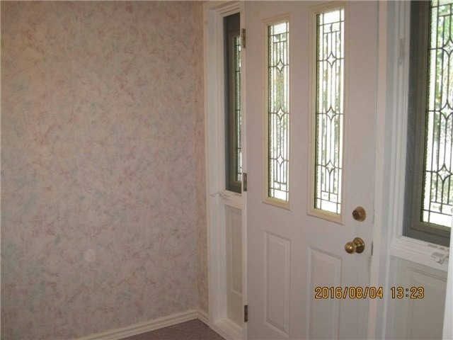 Upper/F - 2475 Council Ring Rd, Mississauga, L5L1E8 | Image 3