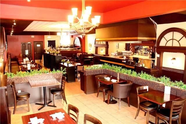 380 Lakeshore Rd E, Mississauga, L5H1H5 | Image 3