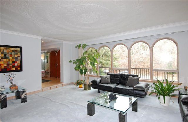 31 Bearwood Dr, Toronto, M9A4G5 | Image 3