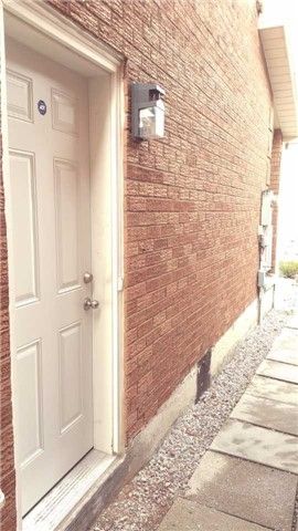 43 Windmill Blvd, Brampton, L6Y3E9 | Image 2