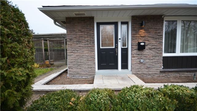 2220 Elmhurst Ave, Oakville, L6J5G7 | Image 2