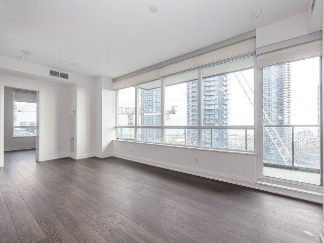 1410 - 36 Park Lawn Rd, Toronto, M8Y0C1 | Image 3