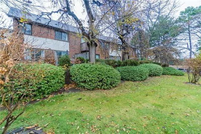 Townhouse sold at 51-4345 Bloor Street, Toronto, Ontario, M9C 2A4 - Markland Wood - MLS: W3685539