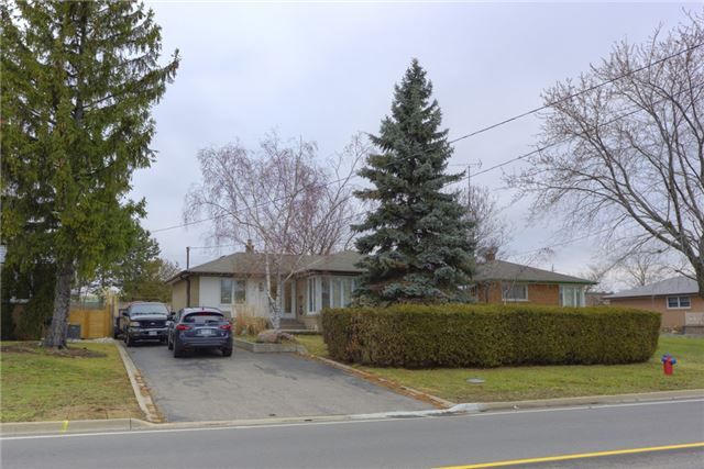 427 Pinegrove Rd, Oakville, L6K2B6 | Image 2