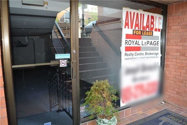 2 - 221 Lakeshore Rd E, Oakville, L6J1H7 | Image 2