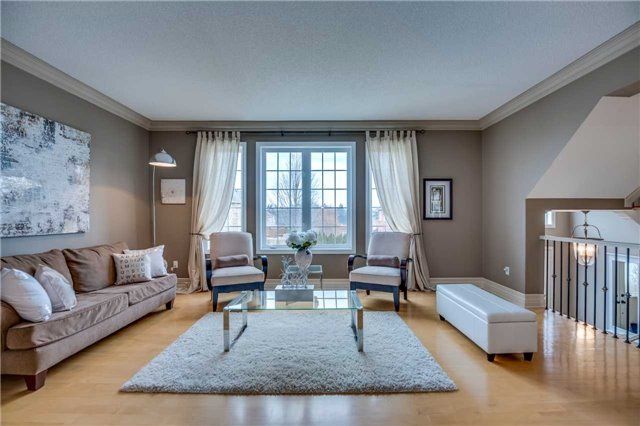 2326 Rockingham Dr, Oakville, L6H7J4 | Image 3
