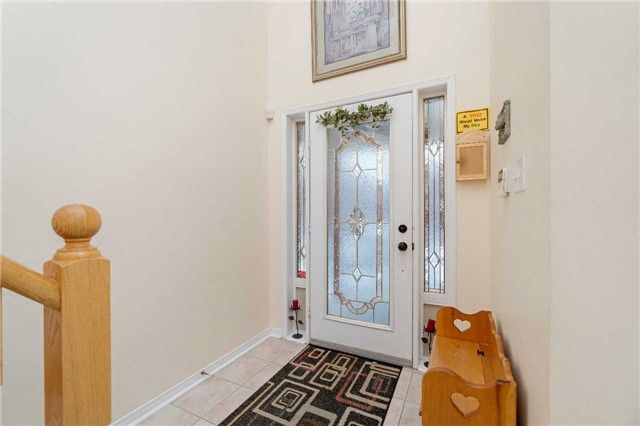 82 Belmont Blvd, Halton Hills, L7G6E7 | Image 2