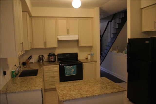 7114 Triumph Lane, Mississauga, L5N0C5 | Image 2