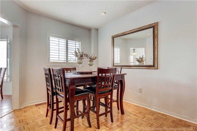 17 Binder Twine Tr, Brampton, L6X4R2 | Image 3