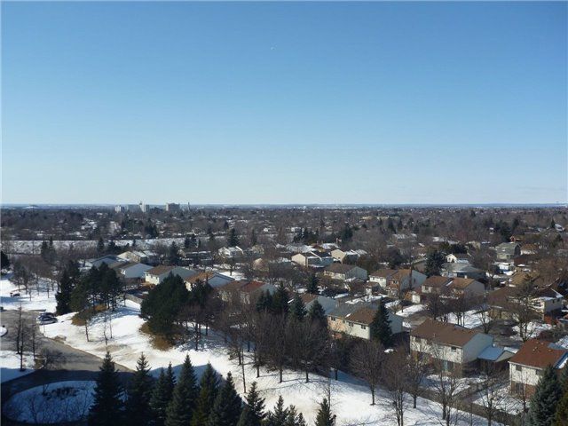 1208 - 10 Laurelcrest St, Brampton, L6S5Y3 | Image 3