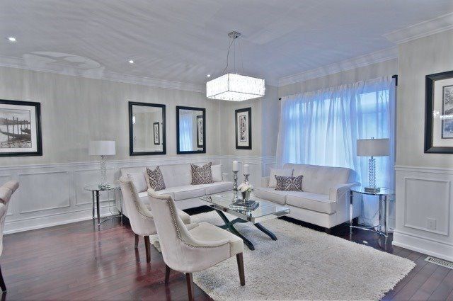 19 Connorvale Ave, Toronto, M8W3Z9 | Image 2