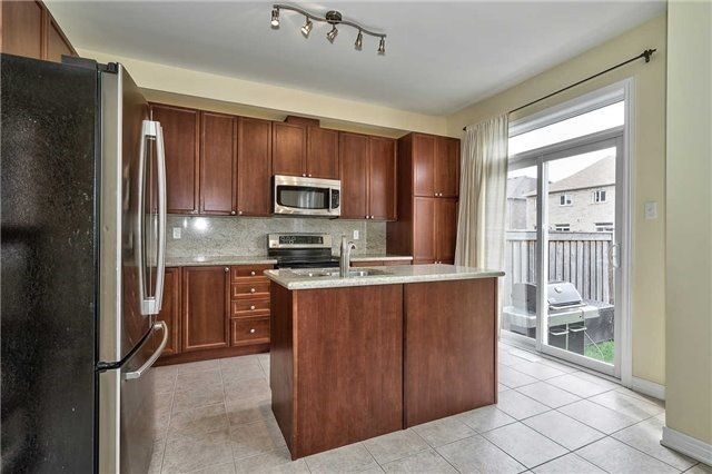 1285 Jezero Cres, Oakville, L6H0B5 | Image 2