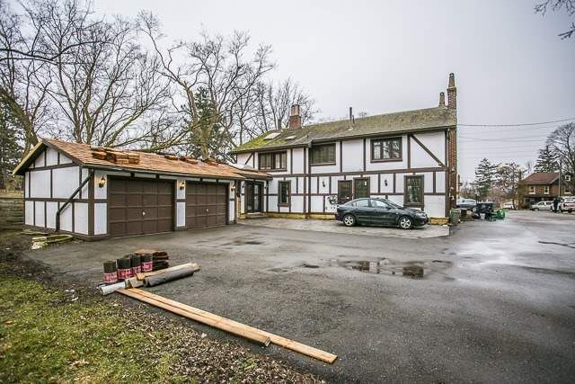 365 Queen St S, Mississauga, L5M1M3 | Image 2