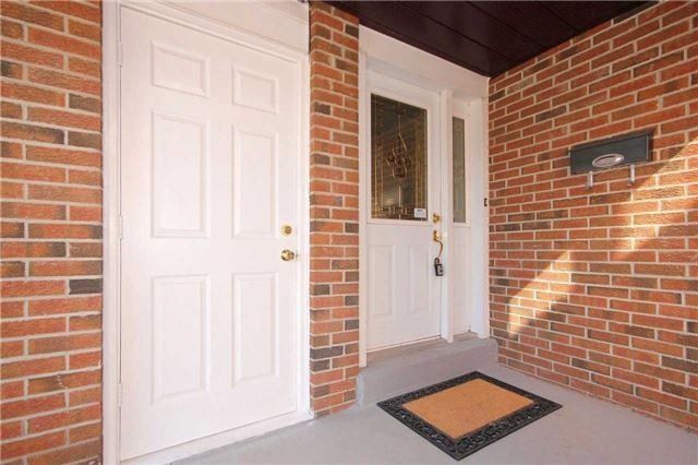 4151 Quaker Hill Dr, Mississauga, L5C3M2 | Image 2