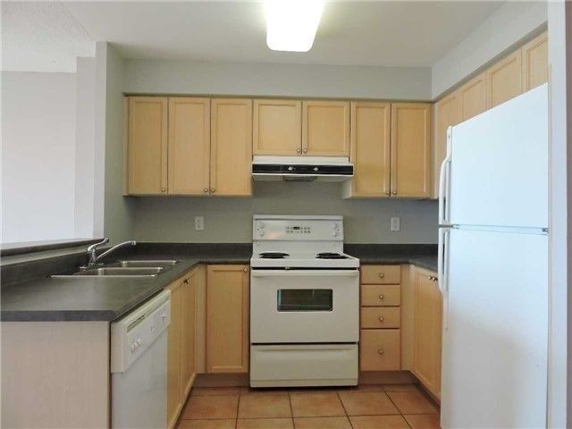 1102 - 2585 Erin Centre Blvd, Mississauga, L5M5Z2 | Image 2