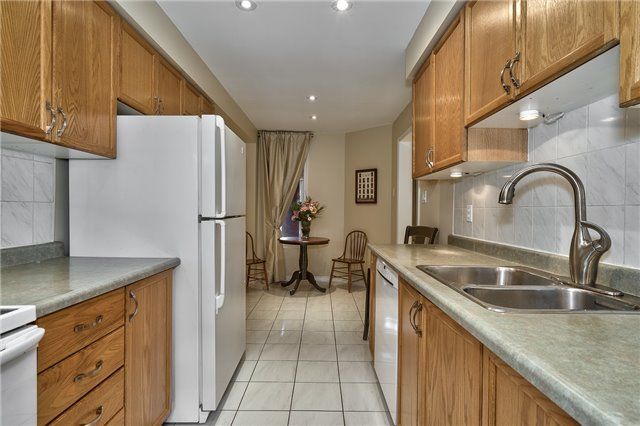 26 - 2006 Glenada Cres, Oakville, L6H 5R9 | Image 2