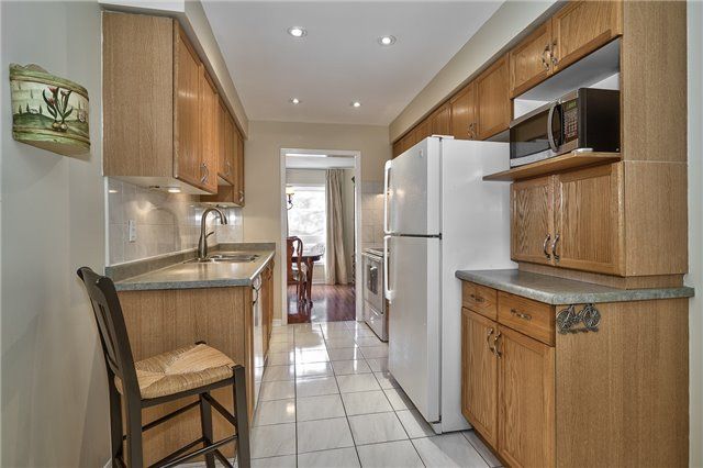 26 - 2006 Glenada Cres, Oakville, L6H 5R9 | Image 3