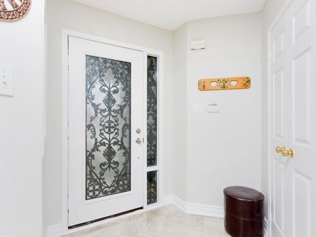 3932 Periwinkle Cres, Mississauga, L5N6W6 | Image 3