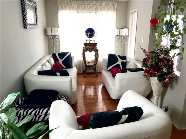 65 Fairhill Ave, Brampton, L7A2E8 | Image 3