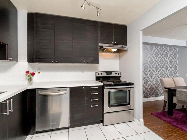 901 - 155 Hillcrest Ave, Mississauga, L5B3Z2 | Image 3