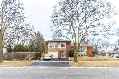 Detached House sold at 2 Munhall Road, Toronto, Ontario, M9P1P9 - Humber Heights - MLS: W3728566