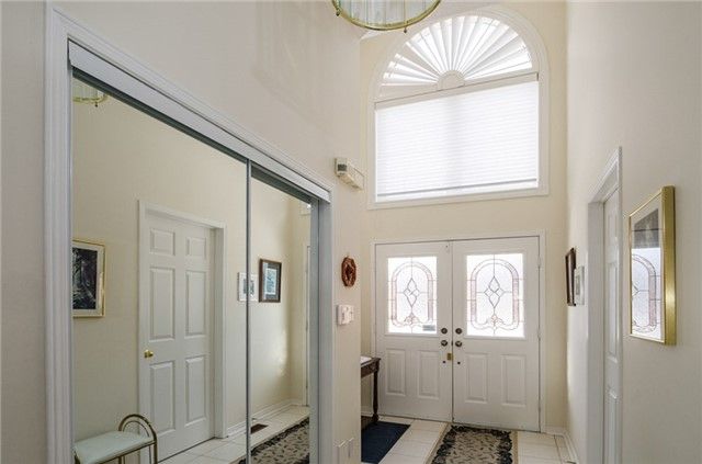 5471 Whitehorn Ave, Mississauga, L5V1V5 | Image 3