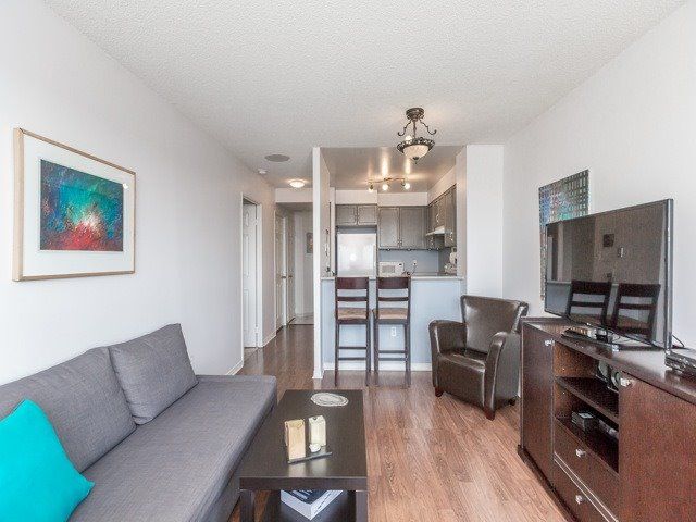 1606 - 2177 Burnhamthorpe Rd W, Mississauga, L5L5P9 | Image 3