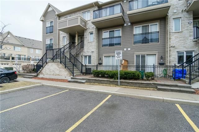 88 - 60 Fairwood Circ, Brampton, L6R0Y6 | Image 2