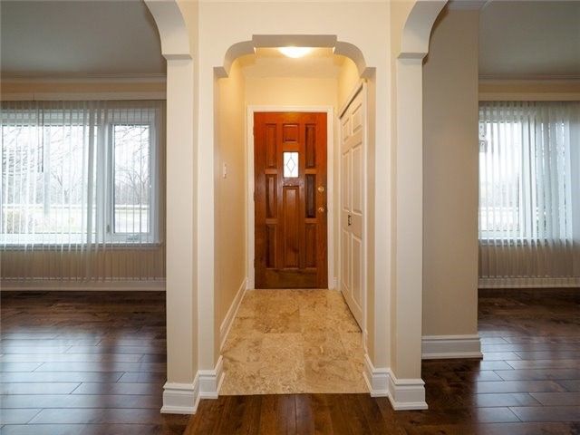 230 Martin Grove Rd, Toronto, M9B4L4 | Image 2