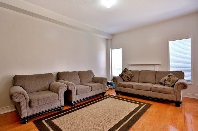 24 Overture Lane, Brampton, L6S6H9 | Image 2