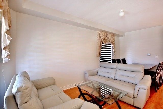 24 Overture Lane, Brampton, L6S6H9 | Image 3