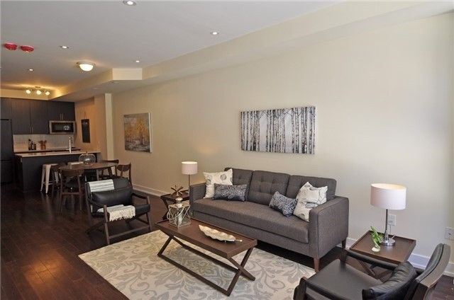 1076 Lansdowne Ave, Toronto, M6H0C5 | Image 3