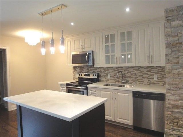 112 - 2095 Roche Crt, Mississauga, L5K2C8 | Image 2