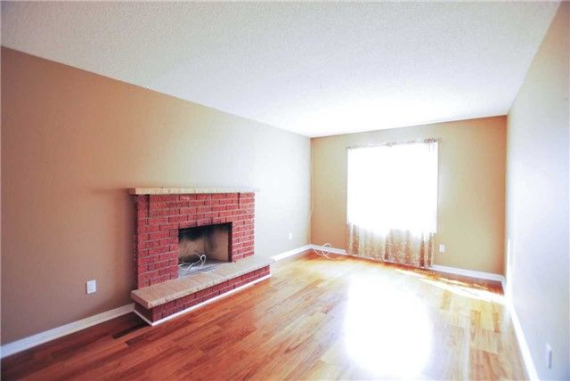 220 Kingsbridge Garden Circ, Mississauga, L5R1L3 | Image 3