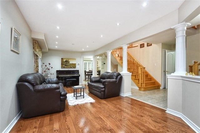 5503 Landsborough Ave, Mississauga, L5R 3X1 | Image 2